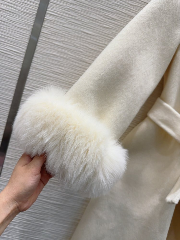 Двустороннее кашемировое пальто c лисьим мехом фото 6