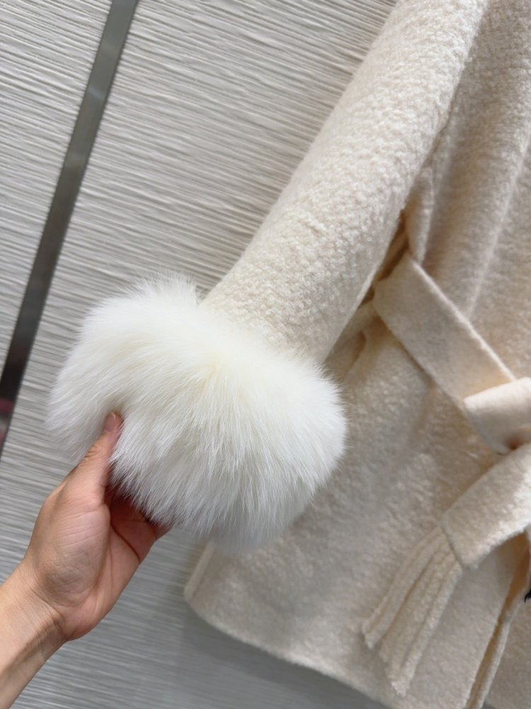 Двустороннее кашемировое пальто c лисьим мехом фото 6