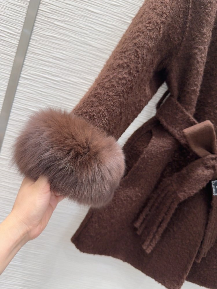 Двустороннее кашемировое пальто c лисьим мехом фото 6