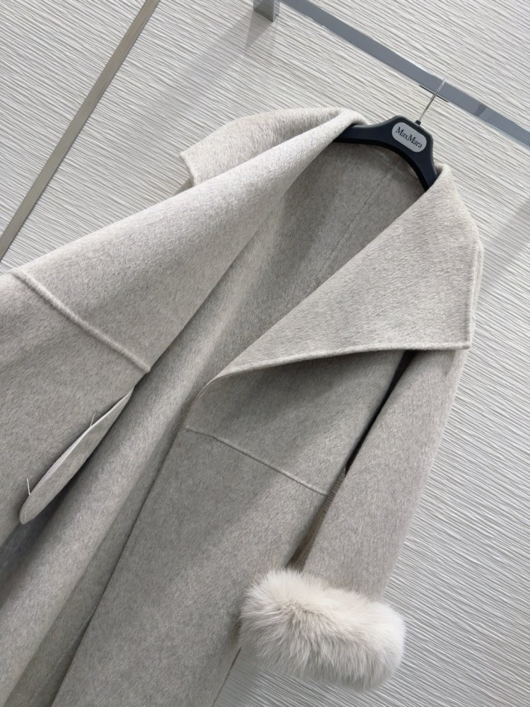 Двустороннее кашемировое пальто c лисьим мехом фото 7