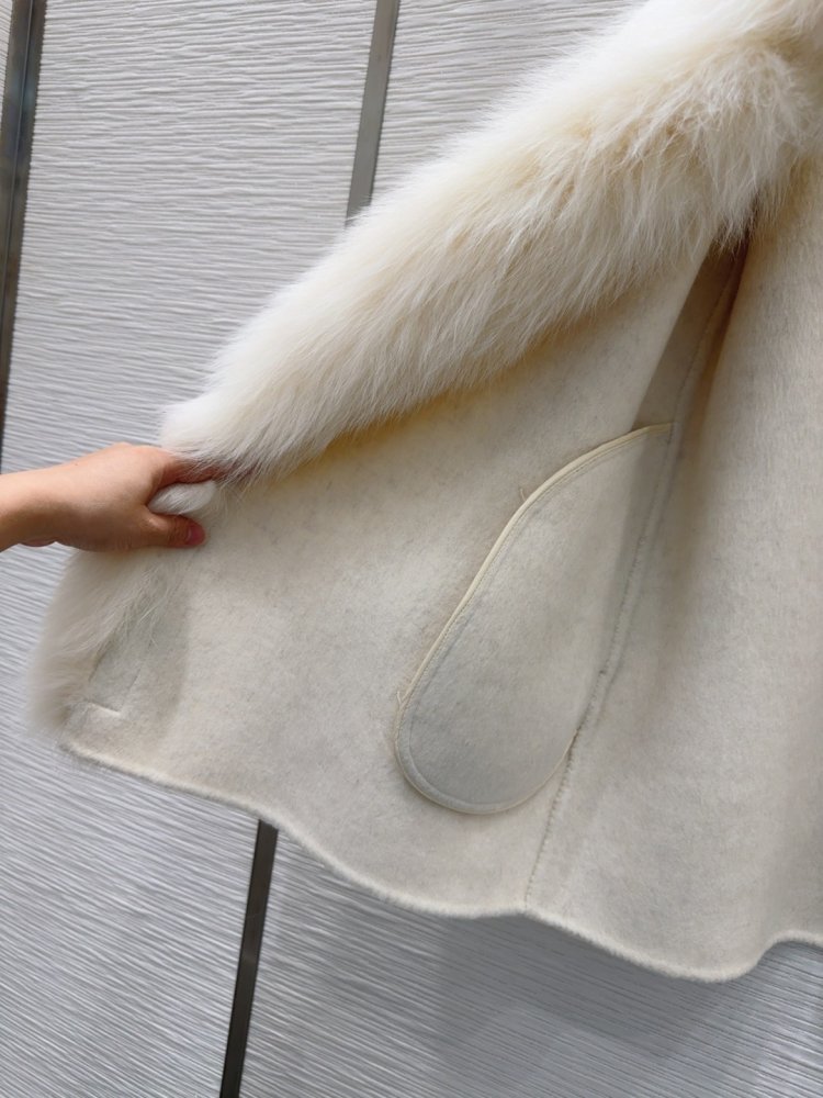 Двустороннее кашемировое пальто c лисьим мехом фото 7