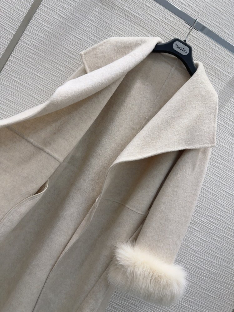 Двустороннее кашемировое пальто c лисьим мехом фото 8