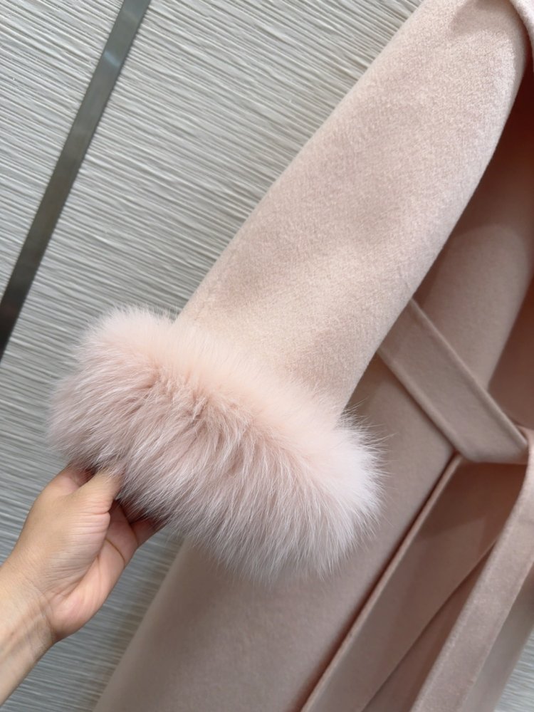 Двустороннее кашемировое пальто c лисьим мехом фото 8