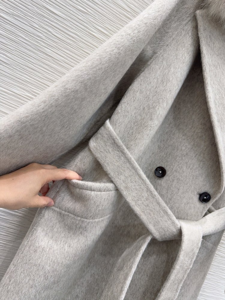 Двустороннее кашемировое пальто c лисьим мехом фото 8