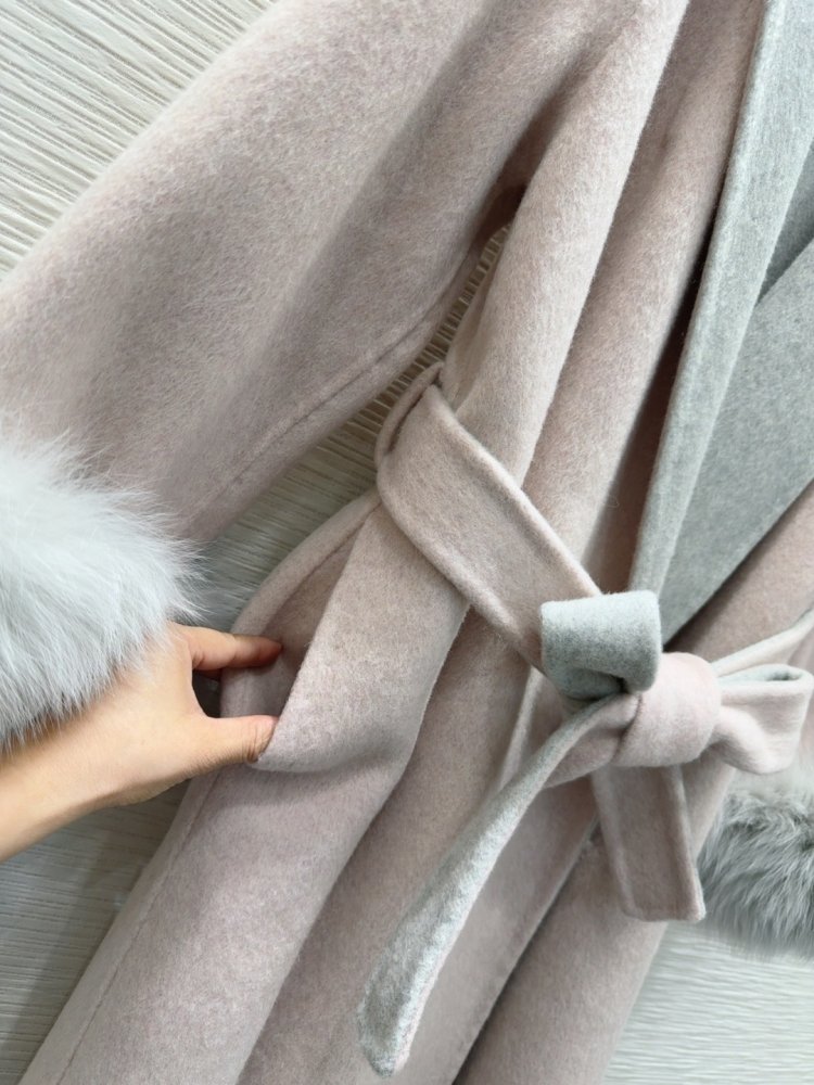 Двустороннее кашемировое пальто c лисьим мехом фото 8