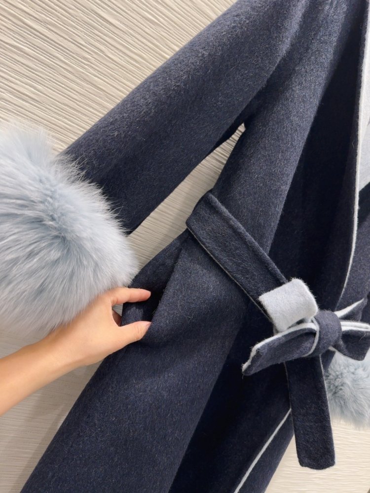 Двустороннее кашемировое пальто c лисьим мехом фото 8