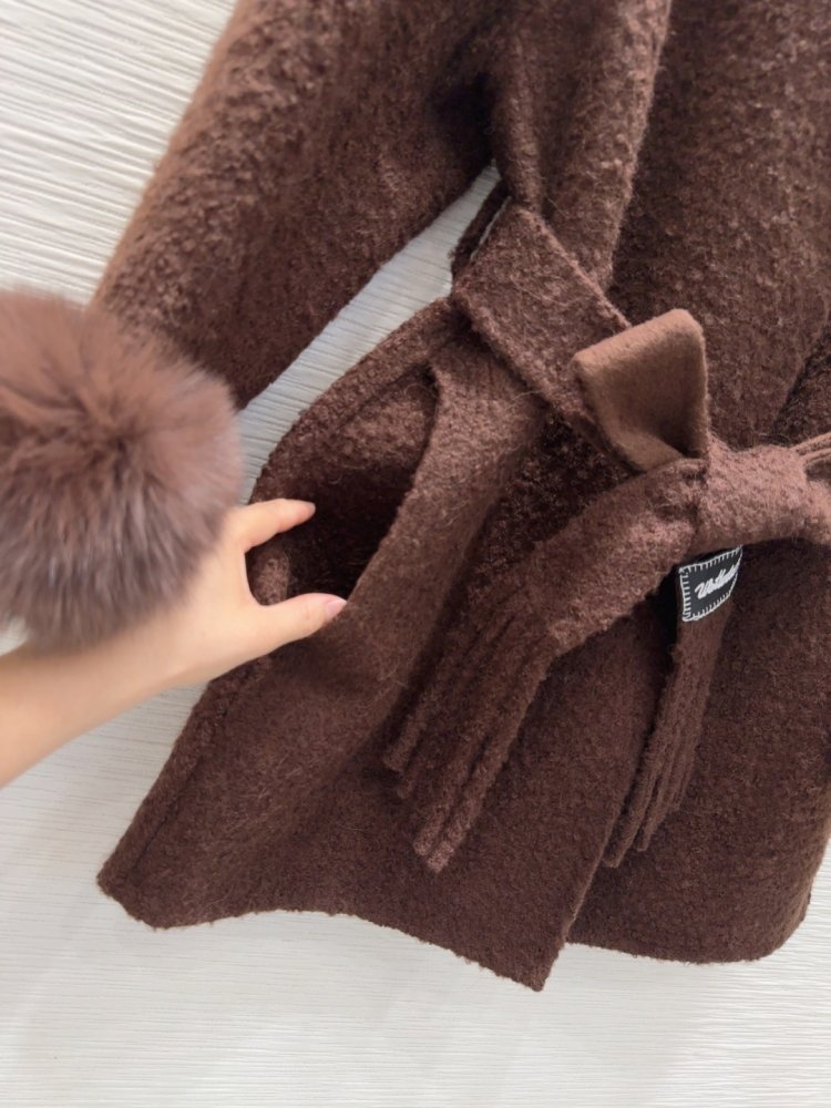 Двустороннее кашемировое пальто c лисьим мехом фото 8