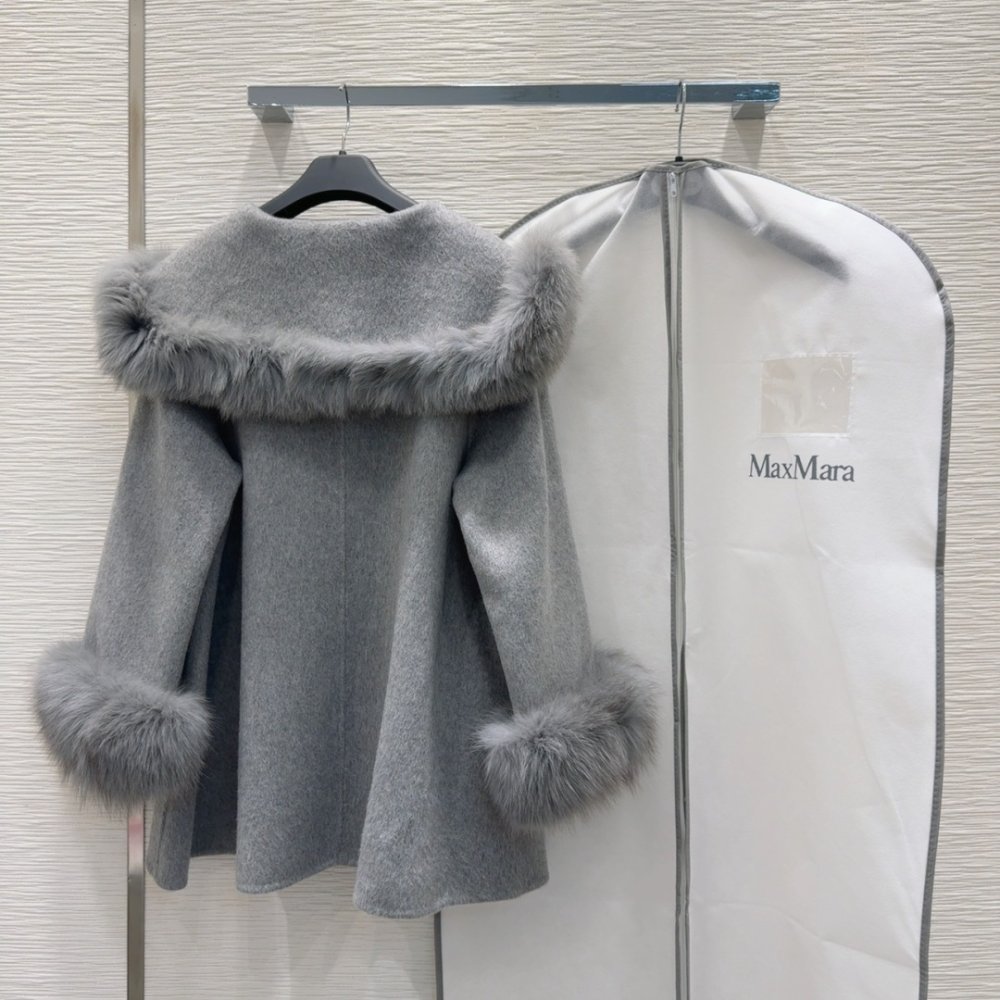 Двустороннее кашемировое пальто c лисьим мехом фото 9