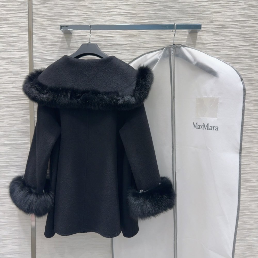 Двустороннее кашемировое пальто c лисьим мехом фото 9