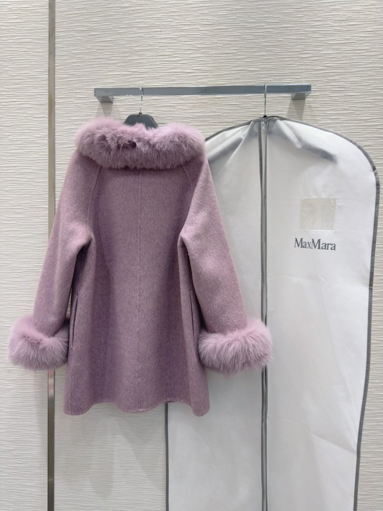 Двустороннее кашемировое пальто c лисьим мехом фото 9