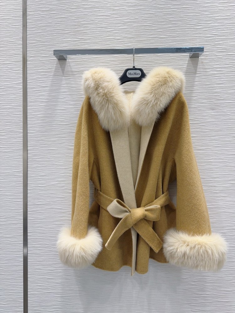 Bilateral cashmere coat from fox fur фото 2