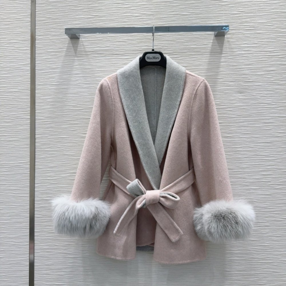 Двустороннее кашемировое пальто с лисьим мехом фото 2