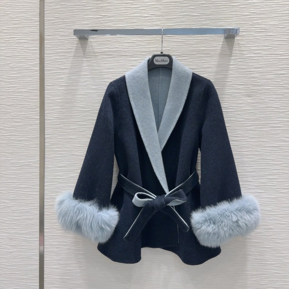 Двустороннее кашемировое пальто с лисьим мехом фото 2