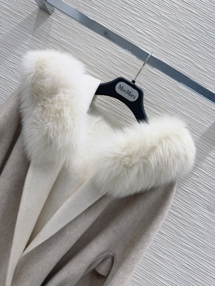 Bilateral cashmere coat from fox fur фото 4