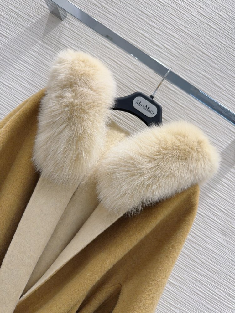 Bilateral cashmere coat from fox fur фото 4