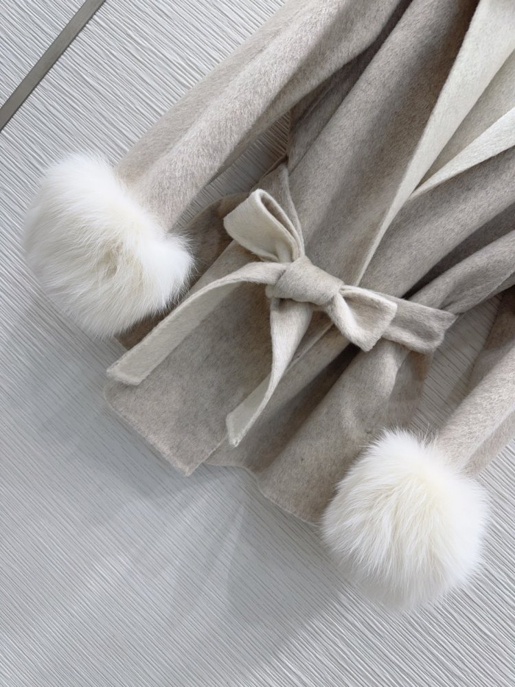 Bilateral cashmere coat from fox fur фото 5