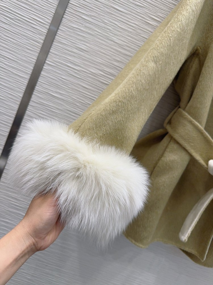 Двустороннее кашемировое пальто с лисьим мехом фото 6