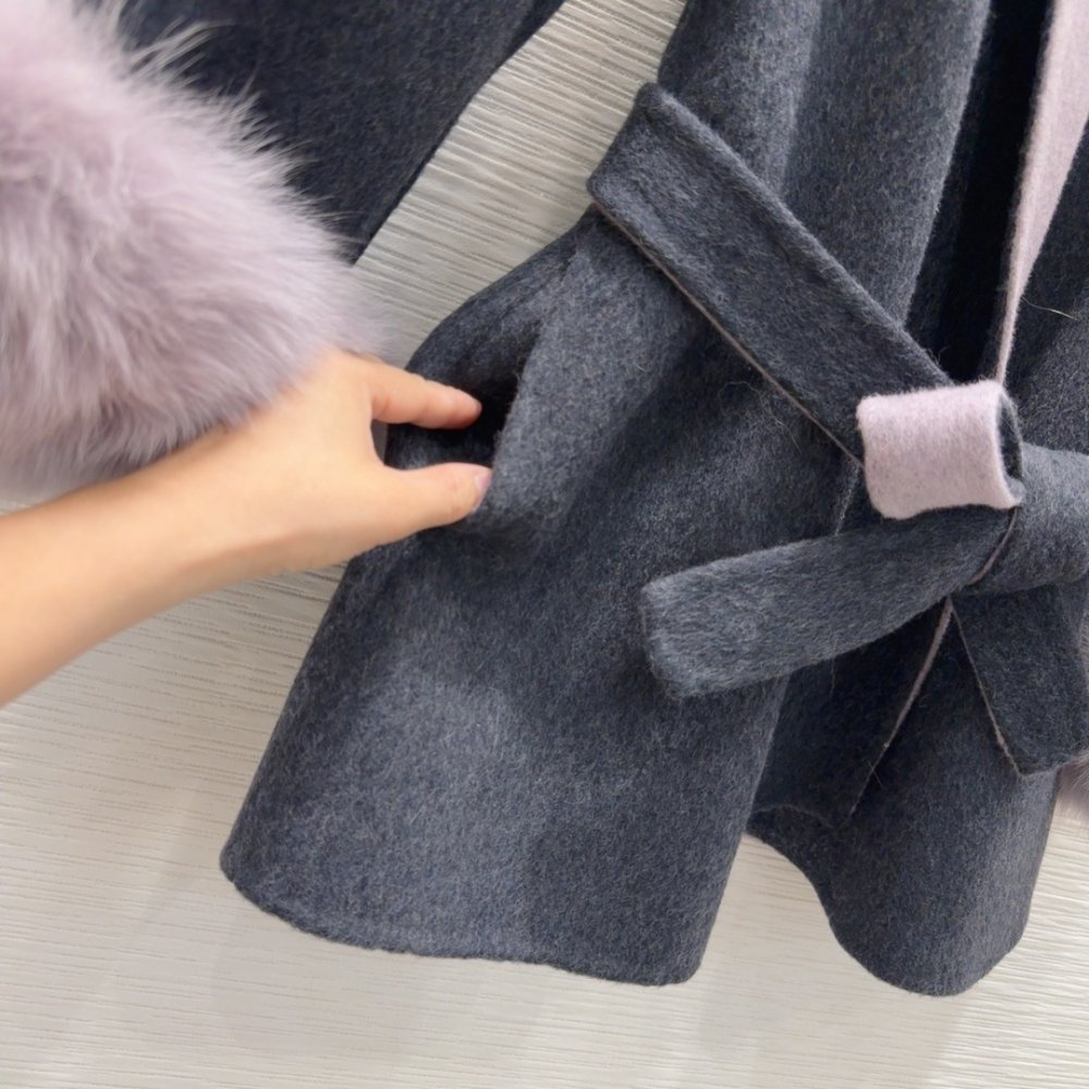 Двустороннее кашемировое пальто с лисьим мехом фото 7