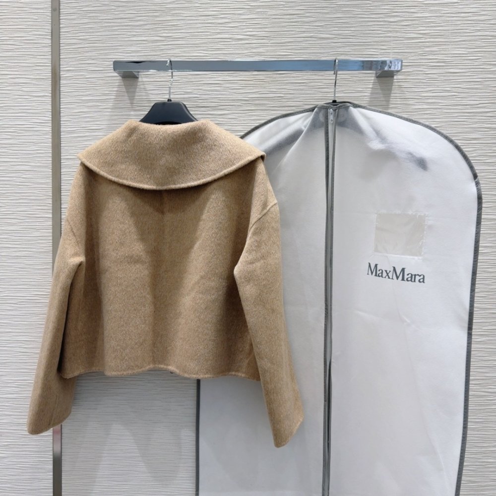 Двустороннее кашемировое пальто с лисьим мехом фото 9