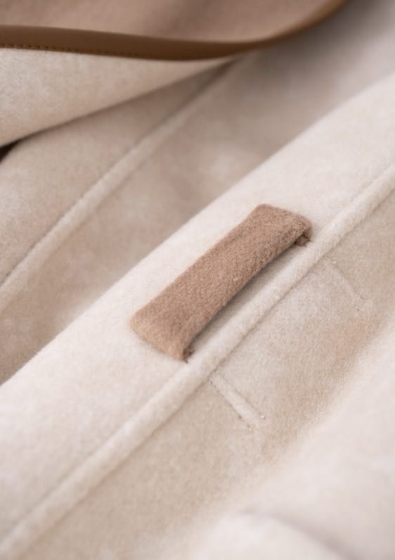 Двустороннее короткое пальто с капюшоном фото 7