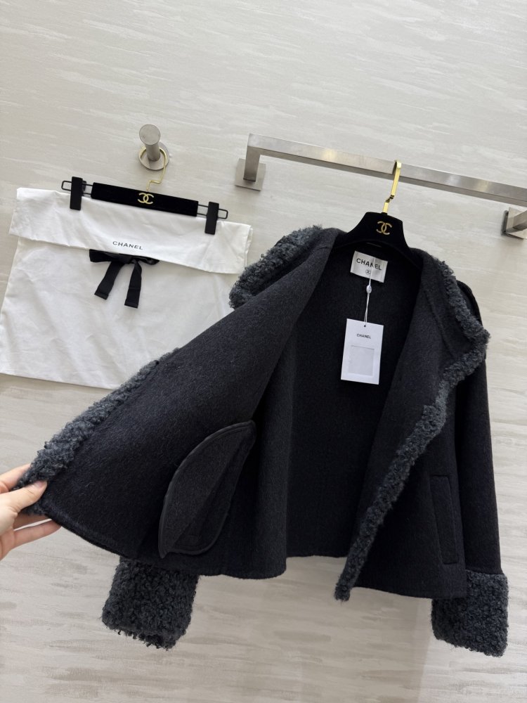 Двустороннее шерстяное пальто фото 6