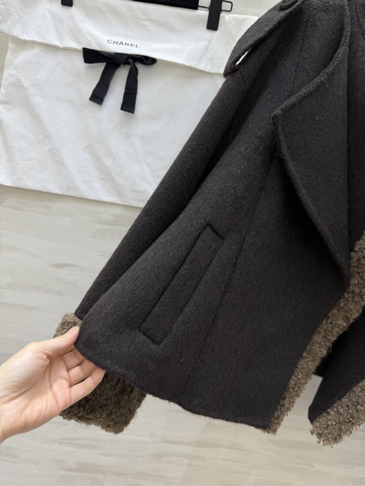 Двустороннее шерстяное пальто фото 7