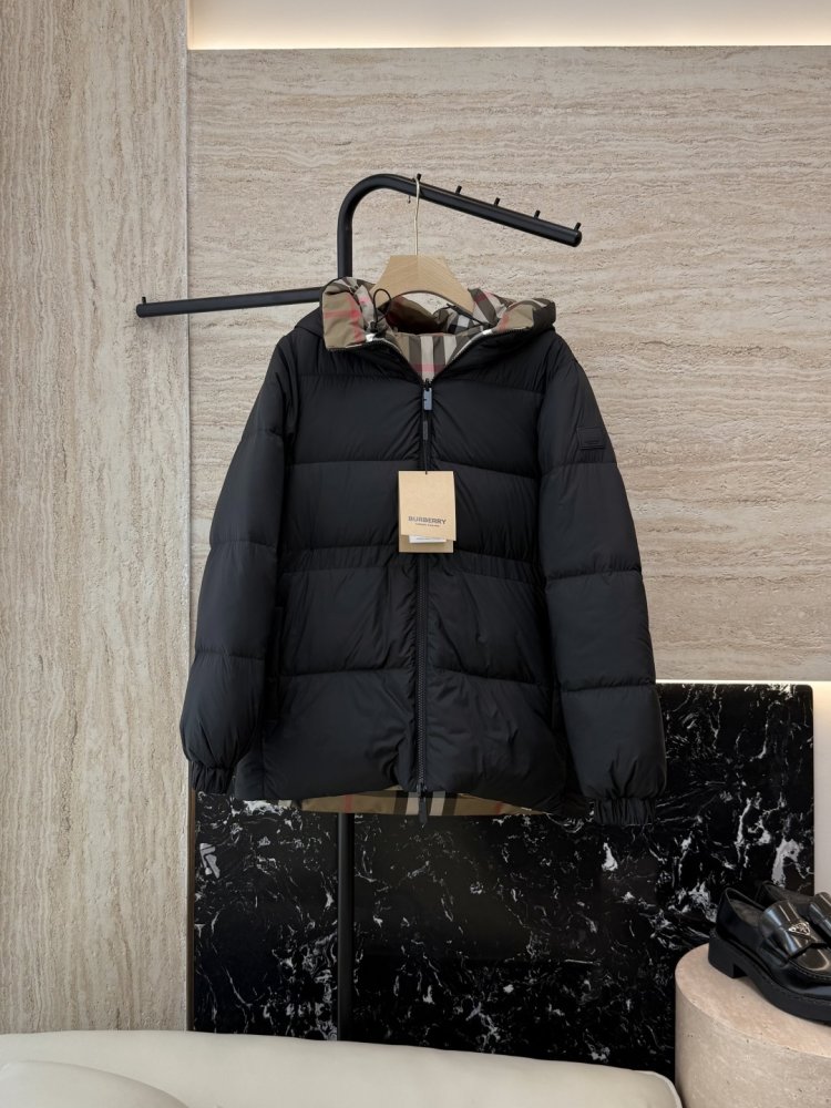 Двусторонний пуховик с длинными рукавами