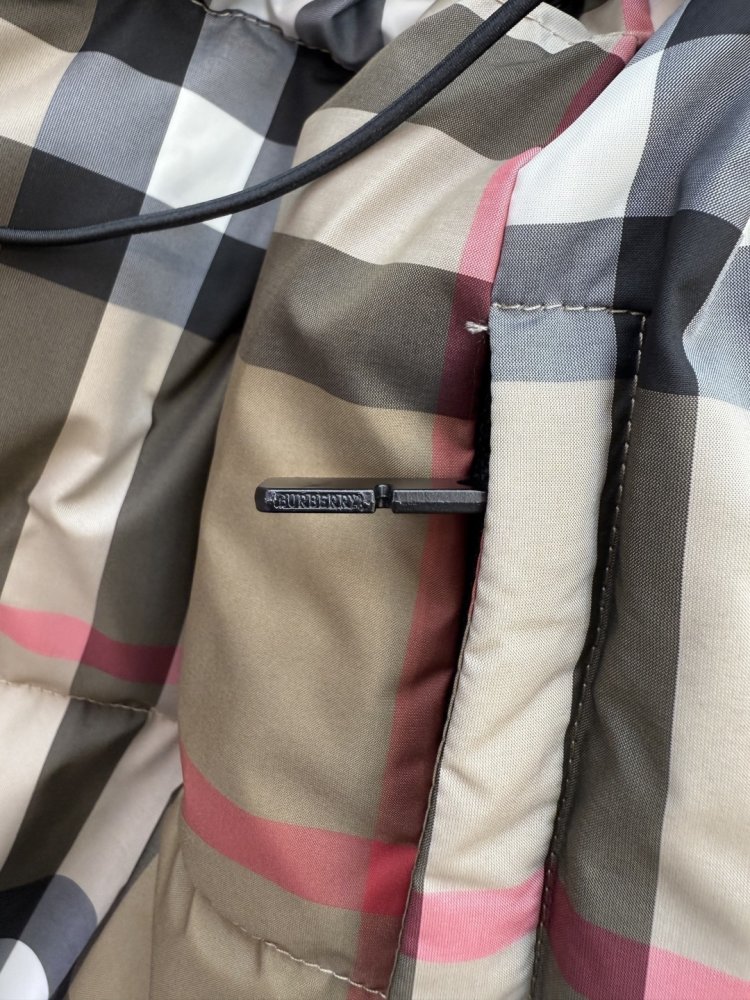 Двусторонний пуховик с длинными рукавами фото 9