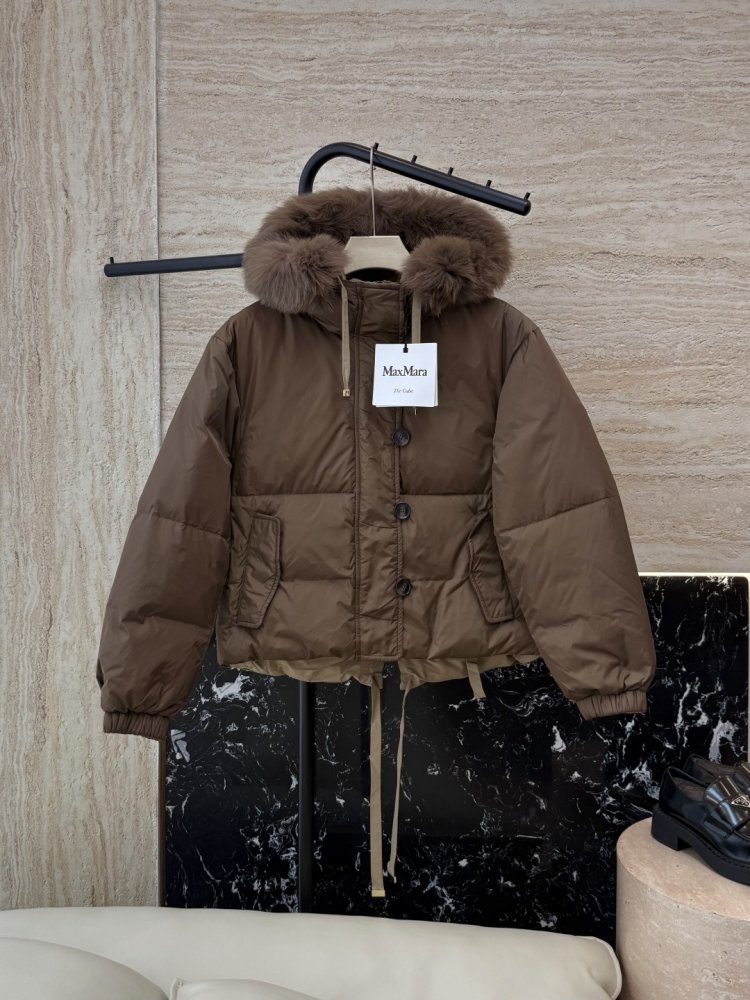 Двусторонний пуховик, воротник из меха лисы