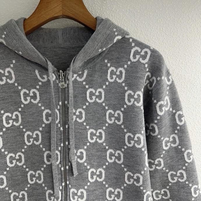 Двусторонний трикотажный кардиган с капюшоном на молнии фото 7