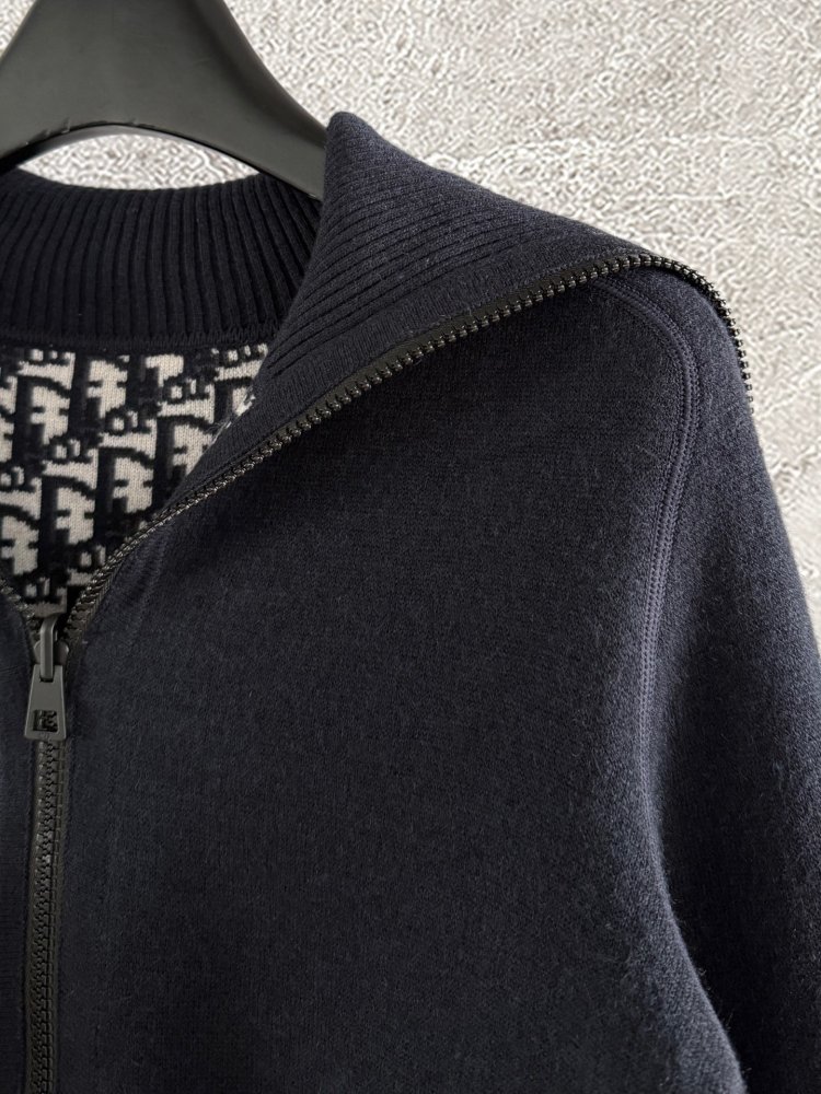 Двусторонний вязаный кардиган с капюшоном фото 4