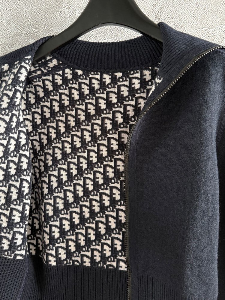 Двусторонний вязаный кардиган с капюшоном фото 5