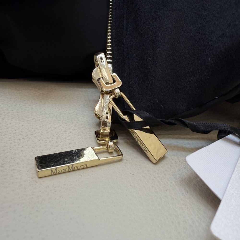 Двусторонняя куртка пуховик с капюшоном фото 8