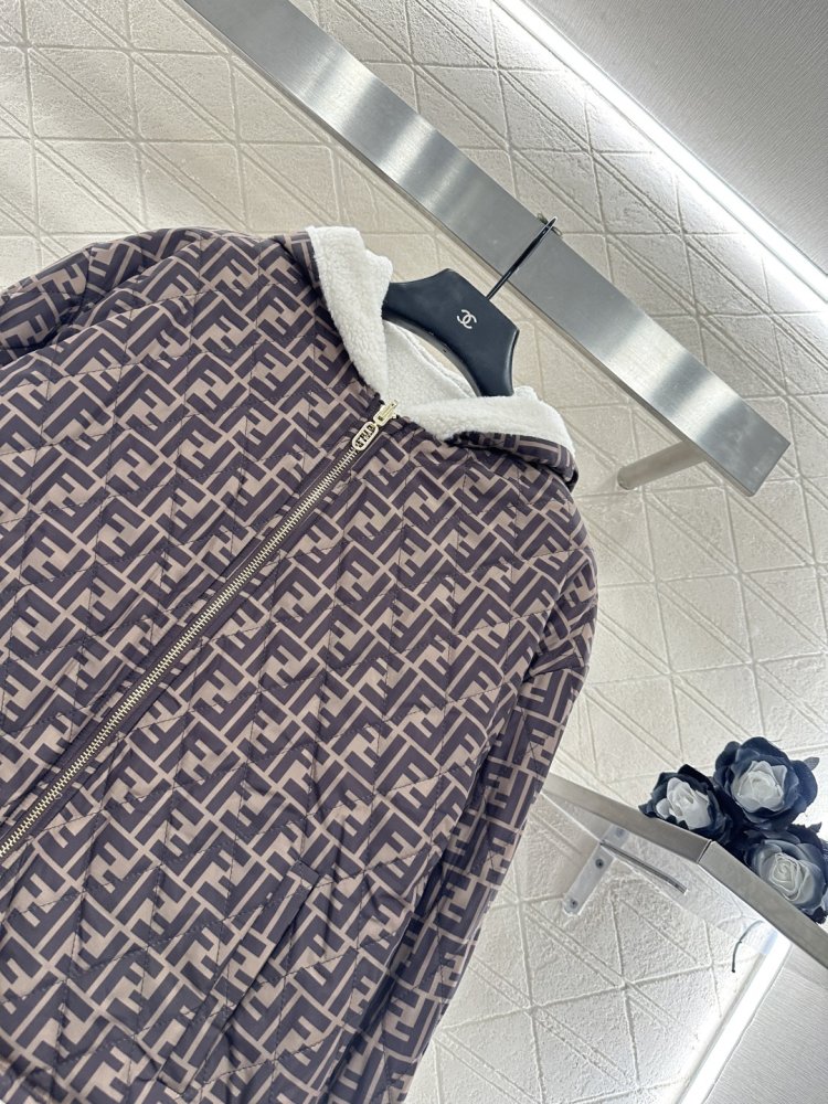 Двостороння куртка з капюшоном фото 3