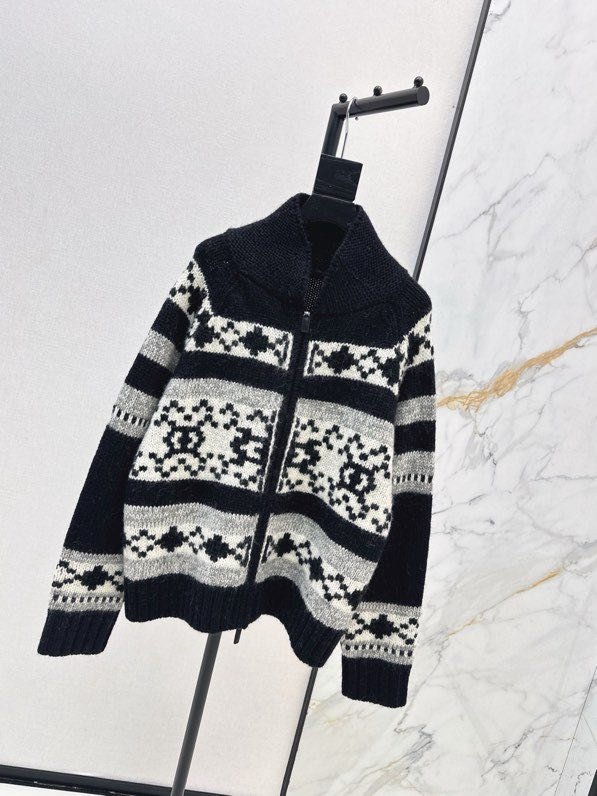 Двостороння вовняна куртка з коміром стійкою фото 3