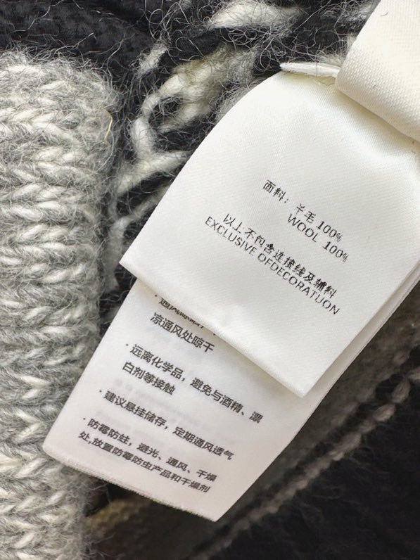 Двостороння вовняна куртка з коміром стійкою фото 7