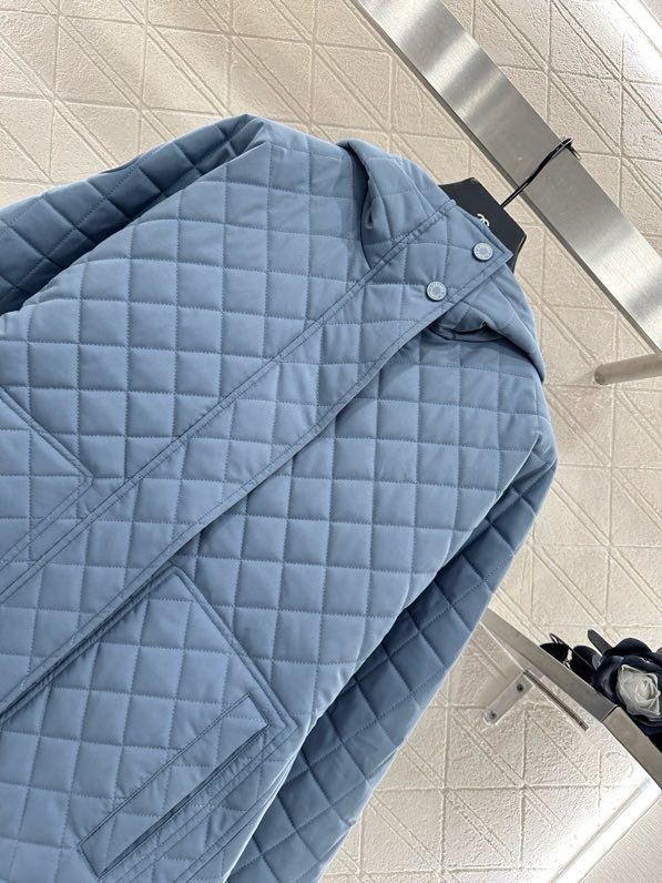 Двусторонняя стеганая куртка со скрытым капюшоном фото 4