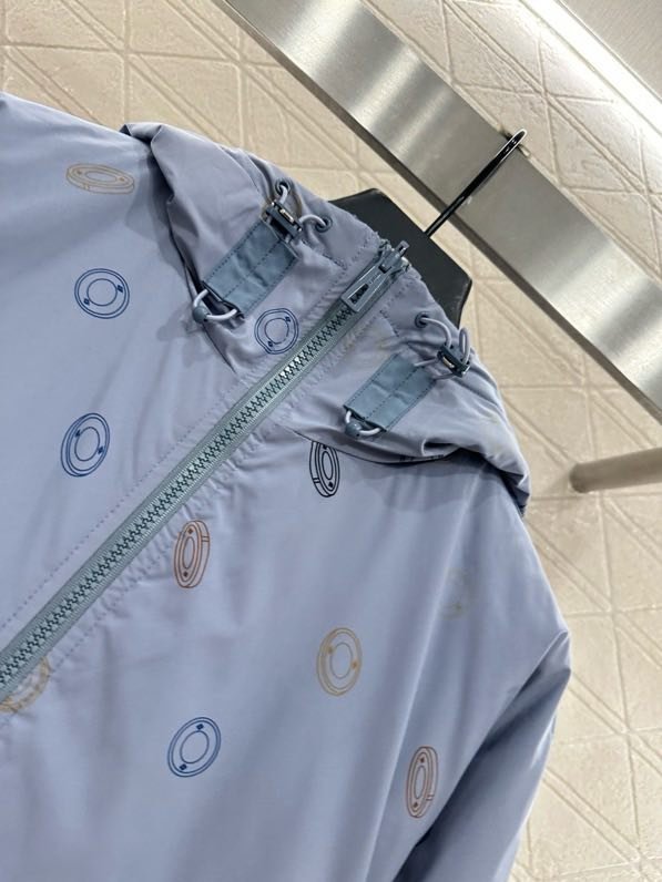 Двусторонняя стеганая куртка со скрытым капюшоном фото 5