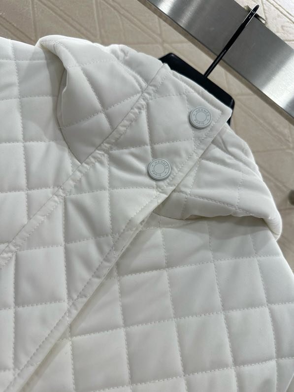 Двусторонняя стеганая куртка со скрытым капюшоном фото 7