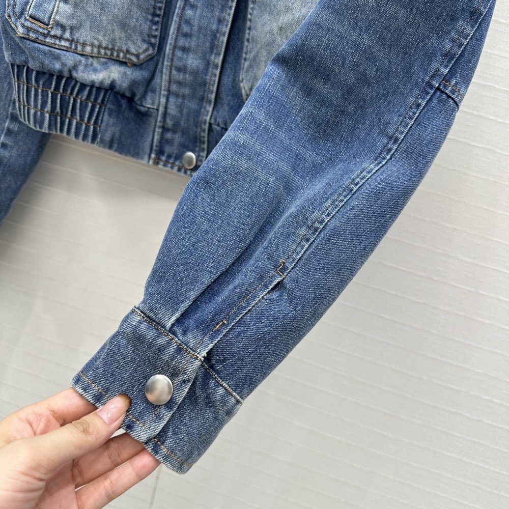 Джинсовая куртка с меховым воротником фото 6