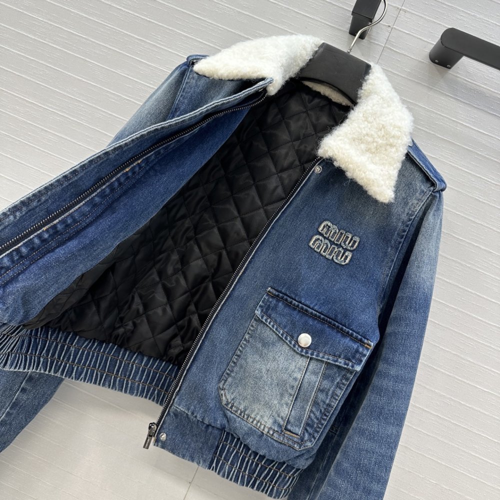 Джинсовая куртка с меховым воротником фото 7