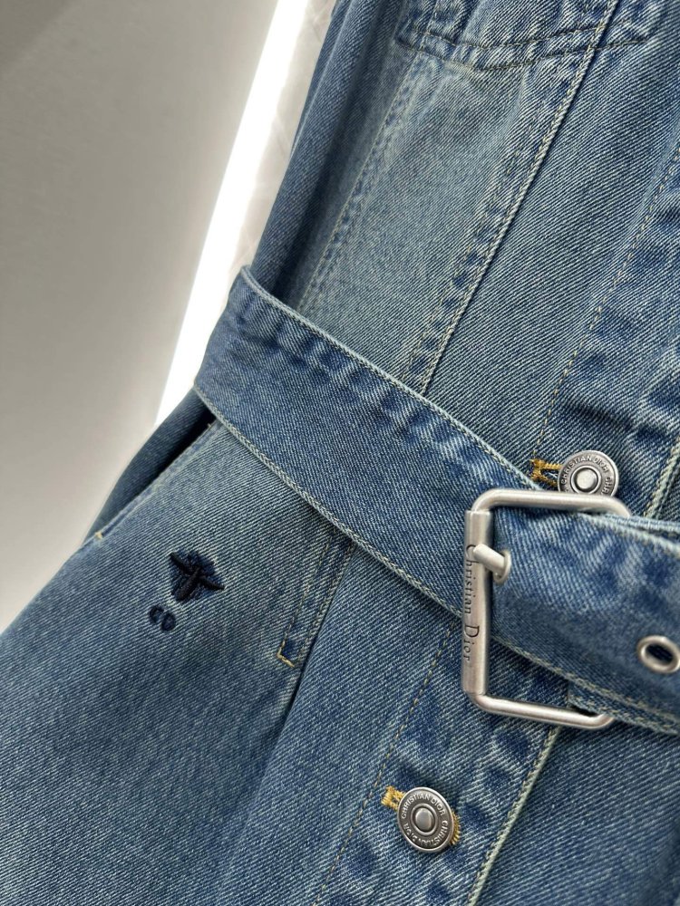 Джинсовое платье с широкими рукавами и поясом фото 5