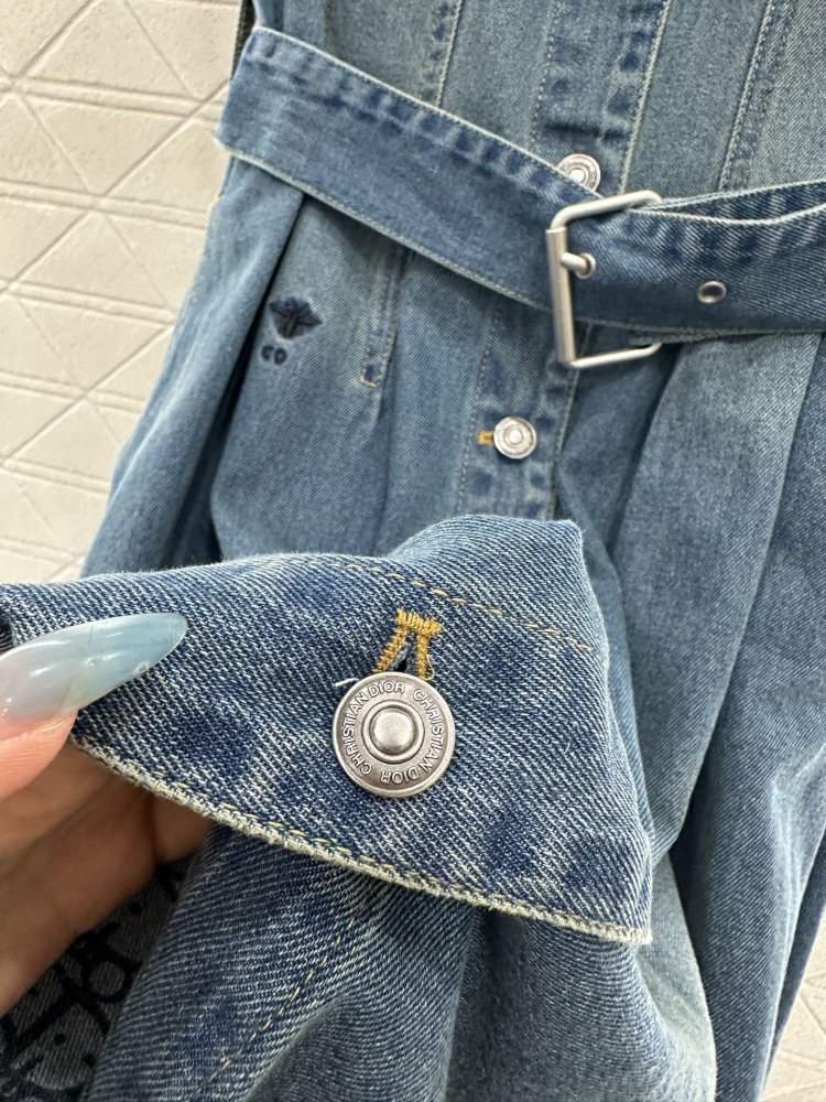 Джинсовое платье с широкими рукавами и поясом фото 6