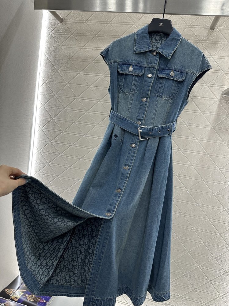 Джинсовое платье с широкими рукавами и поясом фото 7