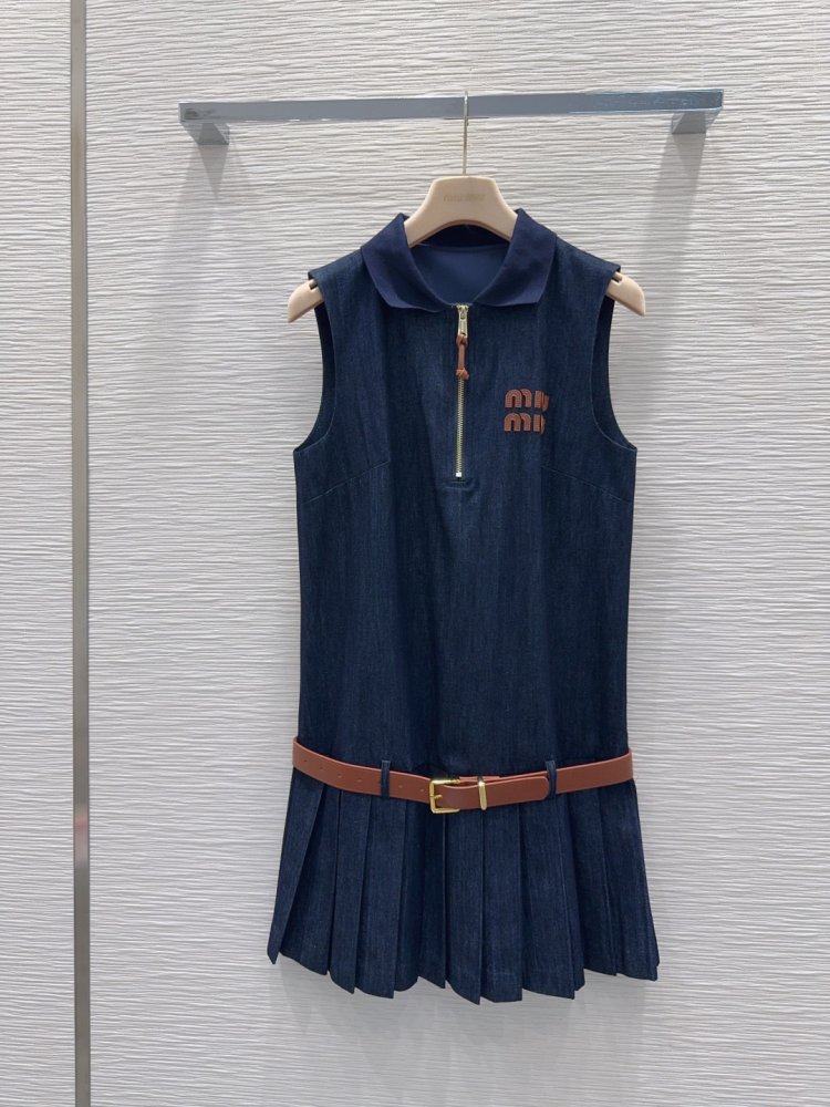 Denim dress