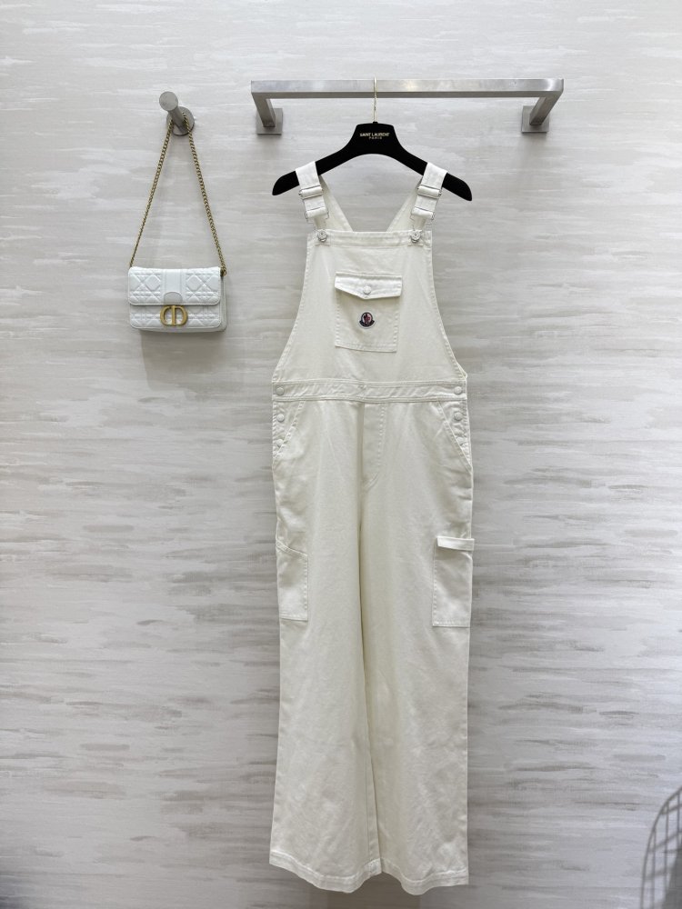 Джинсовый комбинезон