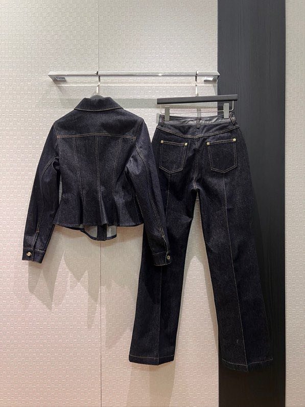 Джинсовий костюм жіночий фото 5