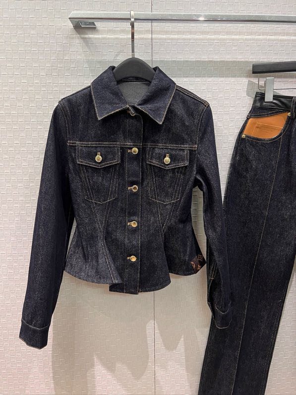 Джинсовий костюм жіночий фото 8