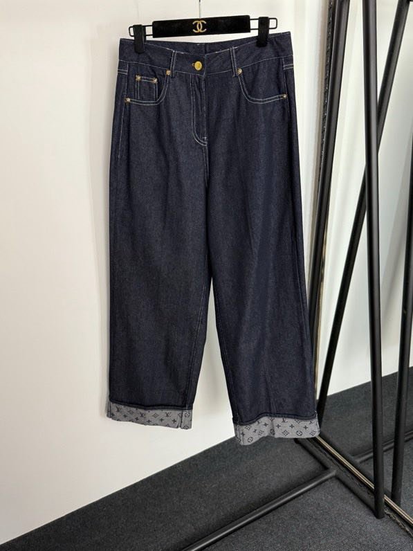 Джинсовый женский костюм фото 6