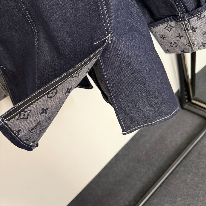 Джинсовый женский костюм фото 8